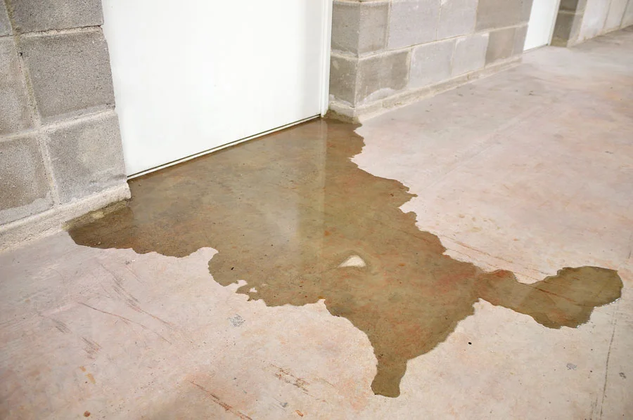 Water damage in New Market from slab leak